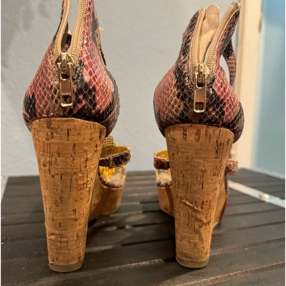 Good boing wedges with pink snake print - Picture 6 of 6